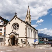 The crooked church tower of Barbian | © Ivan Faller